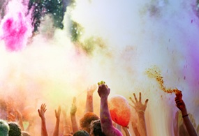 Powering Holi Sales: How Working Capital Loans Help MSMEs Meet Seasonal Demand